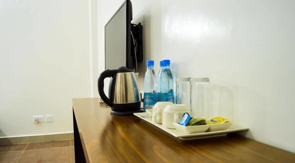 Sky Hotel ไนโรบี ภายนอก รูปภาพ